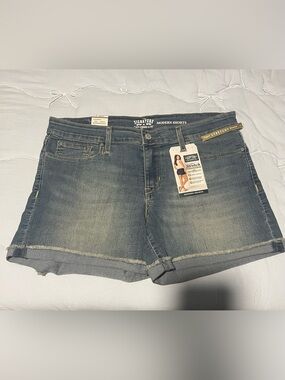Signature by Levi Strauss Faded Blue Modern Stretch Denim Shorts